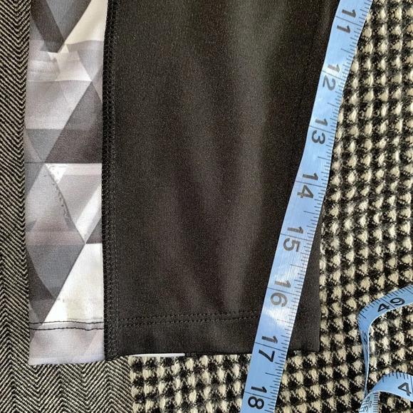 Lularoe Jade Leggings - Picture 6 of 9